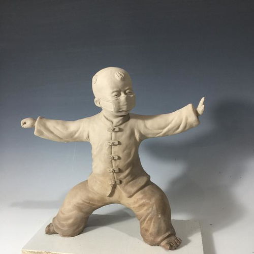 向英雄們致敬 著名雕塑家張振福完成抗擊疫情作品